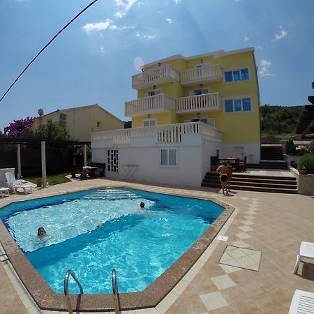 Apartments Romana Slatine Extérieur photo