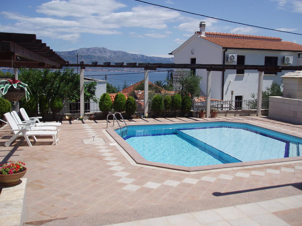 Apartments Romana Slatine Extérieur photo